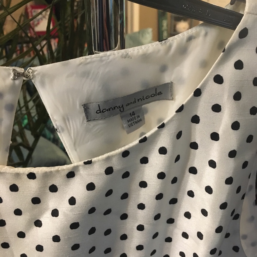 ❤️ Fit & Flare polka dot dress w/lace - Picture 4 of 7